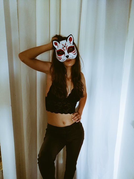 New outfit! Wie findet ihr es? https://t.co/lv67ukgvef<a href="/tag/hot"class="tags"><span>#hot</span></a><a href="/tag/horny"class="tags"><span>#horny</span></a><a href="/tag/slushy"class="tags"><span>#slushy</span></a>