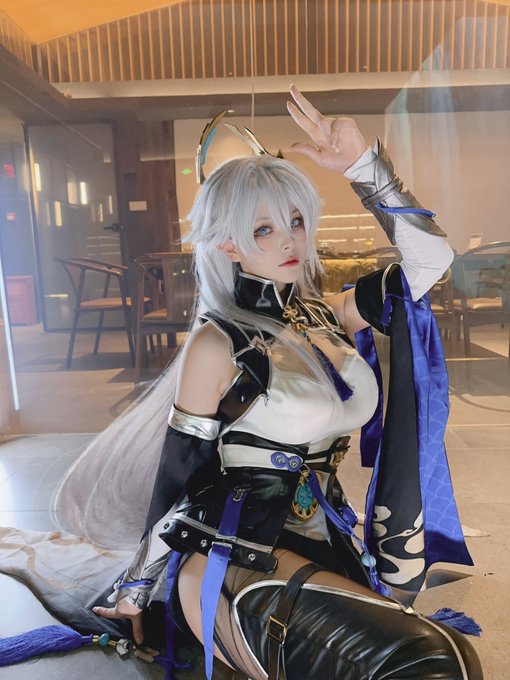 Twitterのコスプレ画像19