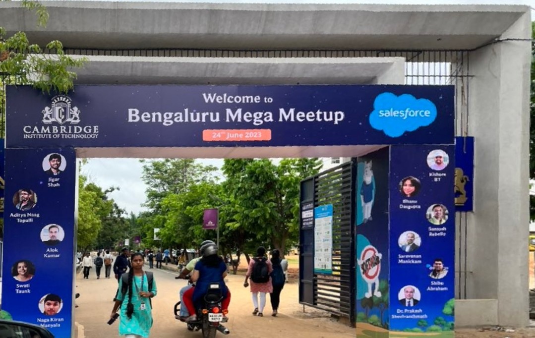 renukumar_k's tweet photo. Salesforce Mega event again @CambridgeInstitute
#BengaluruMegaMeetUp23 https://t.co/0BWfjQiQXk