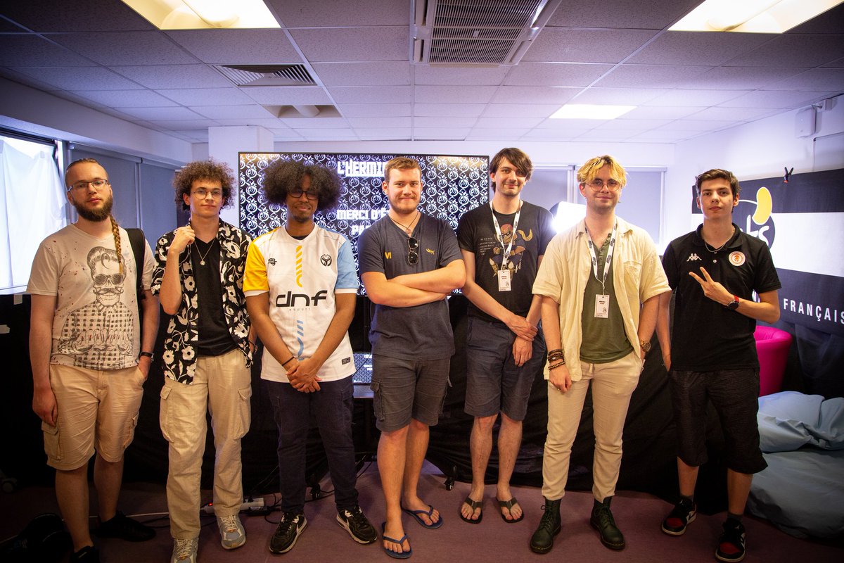 Voici l'album photo de L'Hermine🐭. 

On se retrouve bientôt 😁 !

🔗 drive.google.com/drive/folders/…