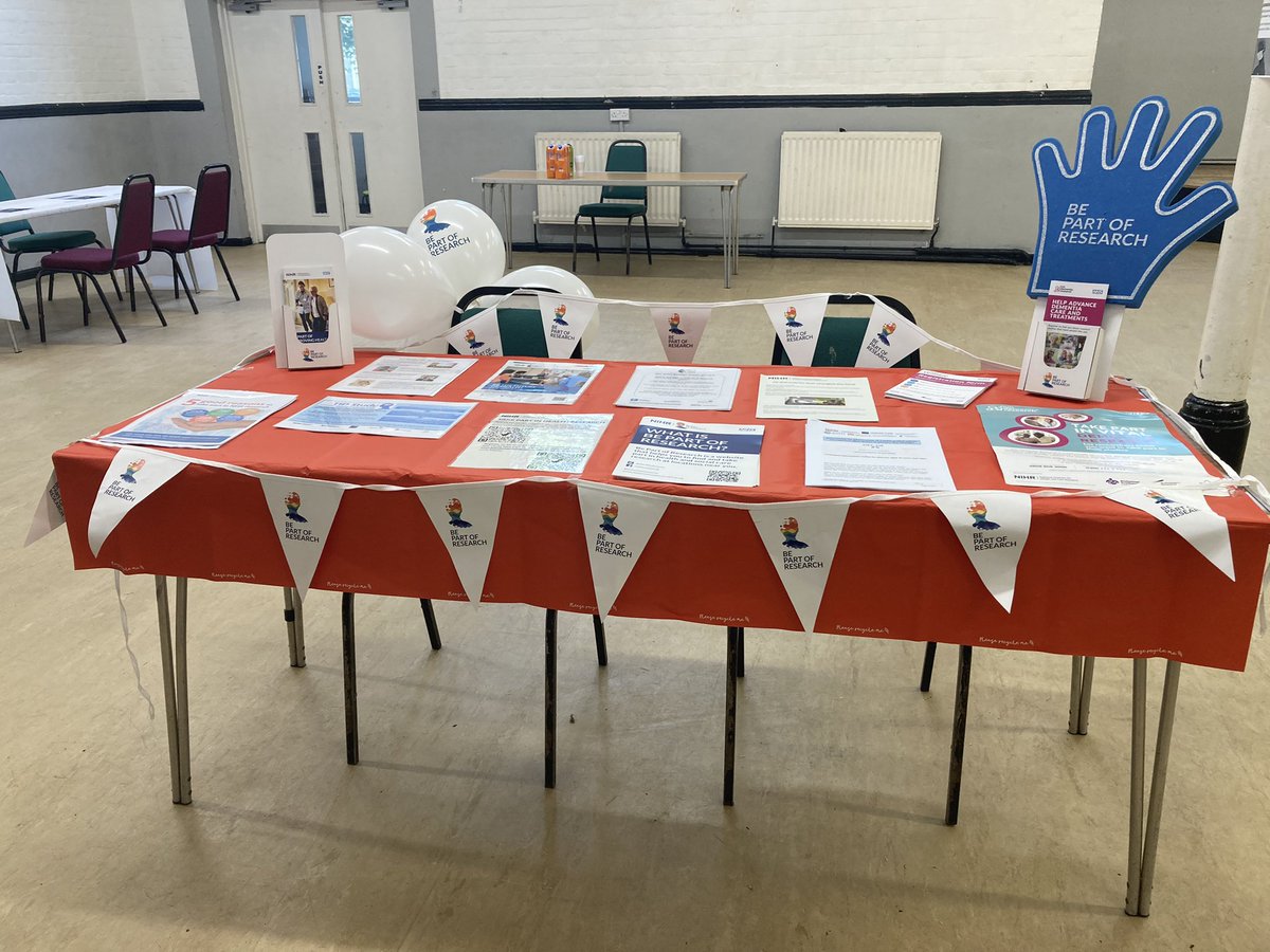 A successful day at the Pakistan Community Centre, Reading delivering the Covid vaccine booster clinic and promoting  Research #BePartOfResearch  
#CommunityEngagement 
#NewReadingPCN
<a href="/asifawan93/">Asif Awan</a> 
@NIHRCRN_tvsm