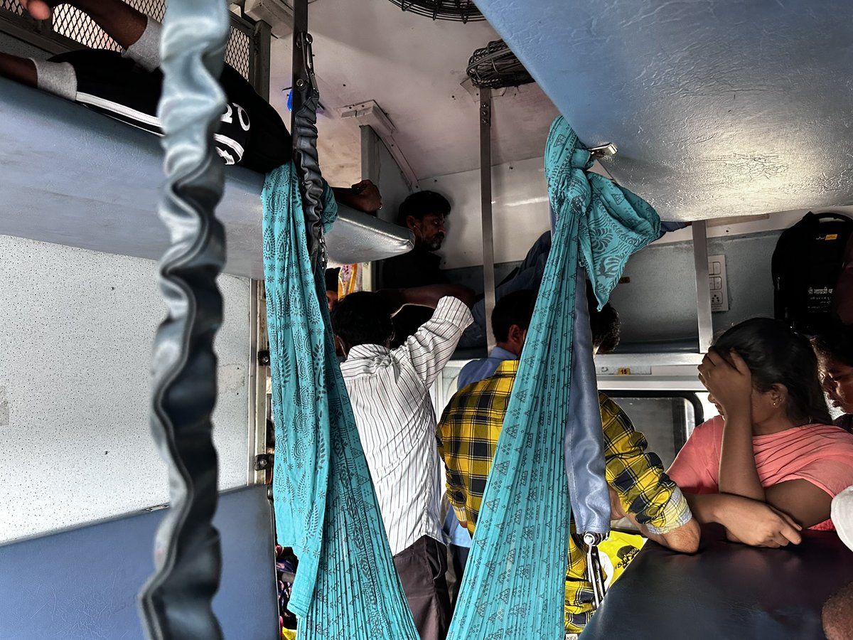 thyagarajankum6's tweet photo. @Srdmecwgtl @drmgtl @indianrailway__ @RailMinIndia @RailwaySeva @GMSRailway All this people are with no tickets and have occupied the reservation coaches .

Don’t we have a permanent solution to this .
Can’t even sleep peacefully .

@AshwiniVaishnaw @RailMinIndia @RailwaySeva https://t.co/aqITFFU74N