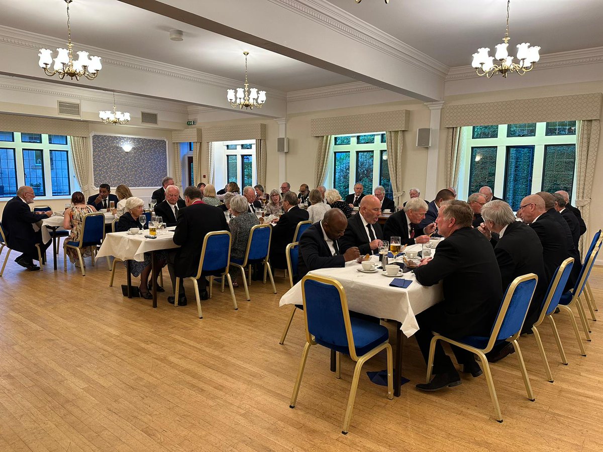 St James's Lodge tweet media