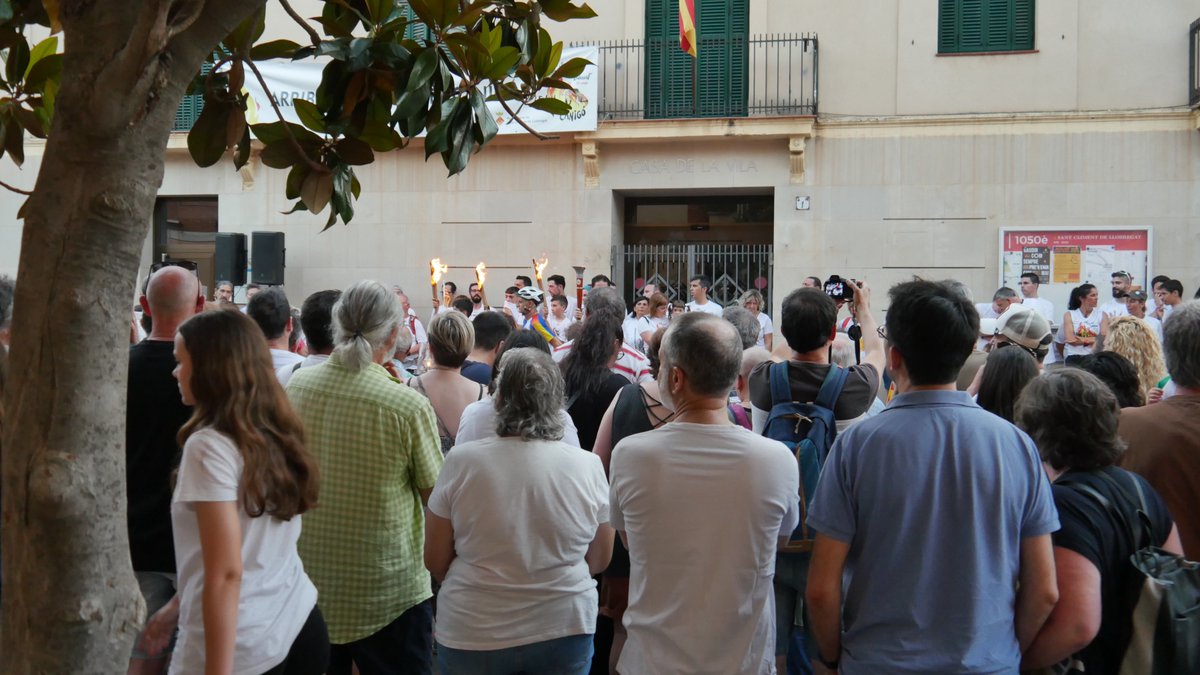 ¡Feliç #SantJoan Climentons/es! 🎇🔥

Ayer asistimos a la llegada de la Flama del Canigó a #SantCliment. 📸👇