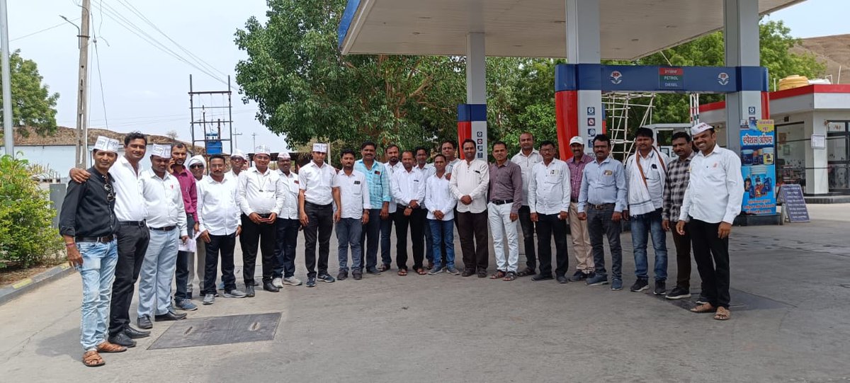 'NPS निजिकरण भारत छोडो यात्रा' ची महाराष्ट्रात ग्रँड एन्ट्री.. बाईक रॅली व सभा.. @मुक्ताईनगर जि. जळगाव 
#npsनिजिकरणभारतछोडोयात्रा #जुनी_पेंशन 
<a href="/abpmajhatv/">ABP माझा</a> <a href="/TV9Marathi/">TV9 Marathi</a>  <a href="/lokmat/">Lokmat</a>  <a href="/zee24taasnews/">ZEE २४ तास</a> <a href="/VinayakChauthe/">विनायक चौथे🇮🇳</a>  -  #jalgaon