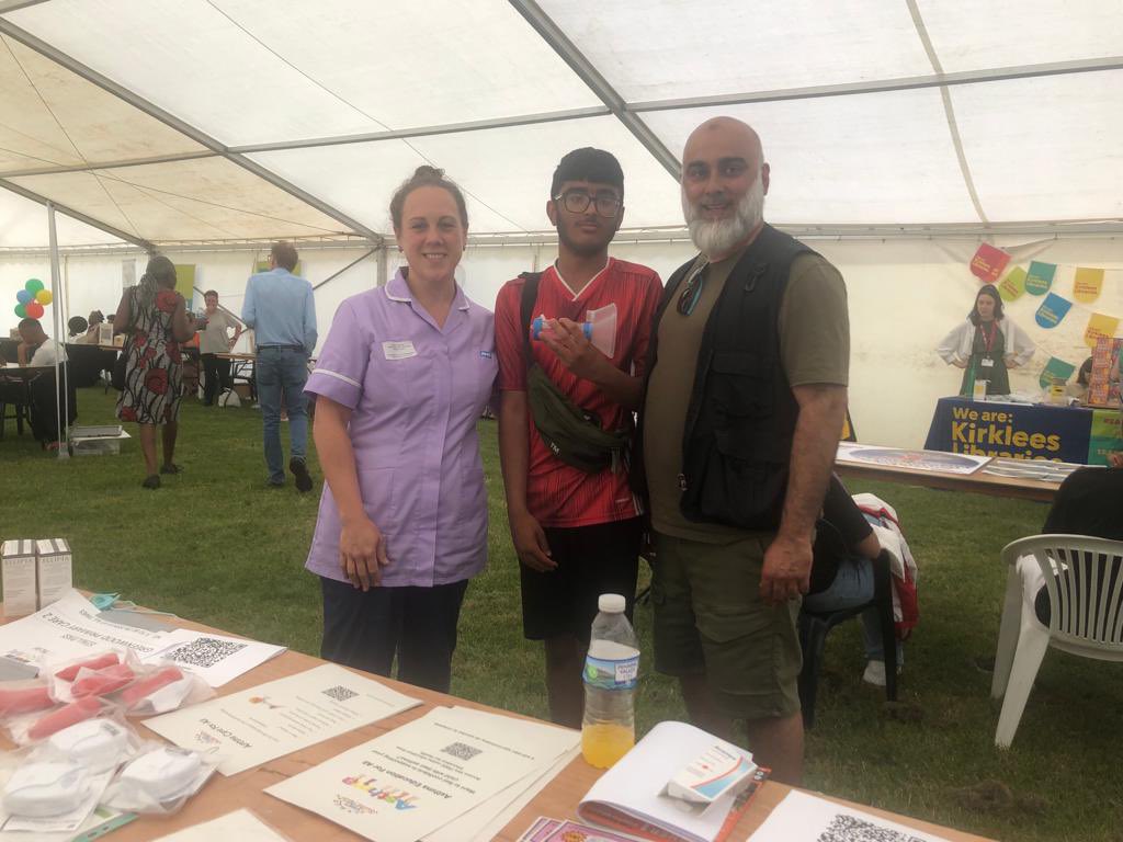 We’re at the #deightoncarnival with <a href="/CHFTNHS/">Calderdale and Huddersfield NHS Foundation Trust</a> <a href="/ServiceWellness/">Kirklees Wellness Service</a> and <a href="/KirkleesComPlus/">Kirklees Community Plus</a> to promote smoking cessation and raise awareness around #asthma <a href="/WYpartnership/">West Yorkshire Health and Care Partnership</a>