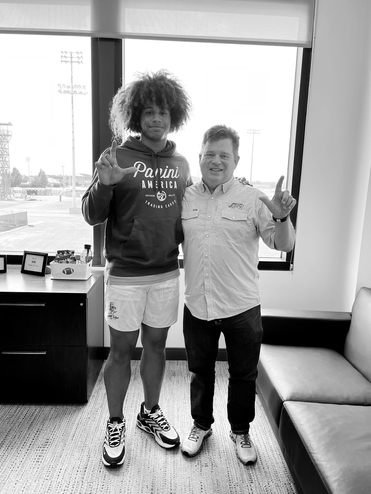 Shea Dixon on Twitter "LSU QB Garrett Nussmeier from his own 30yard line. As we saw in the