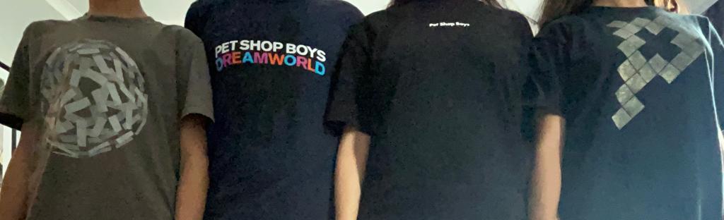 EduCaRod's tweet photo. #PetShopBoys
#Dreamword
@petshopboys 
@Lowetennant 
This year 4 times in Spain and today #Leeds 
All my family https://t.co/CarRICGAgG