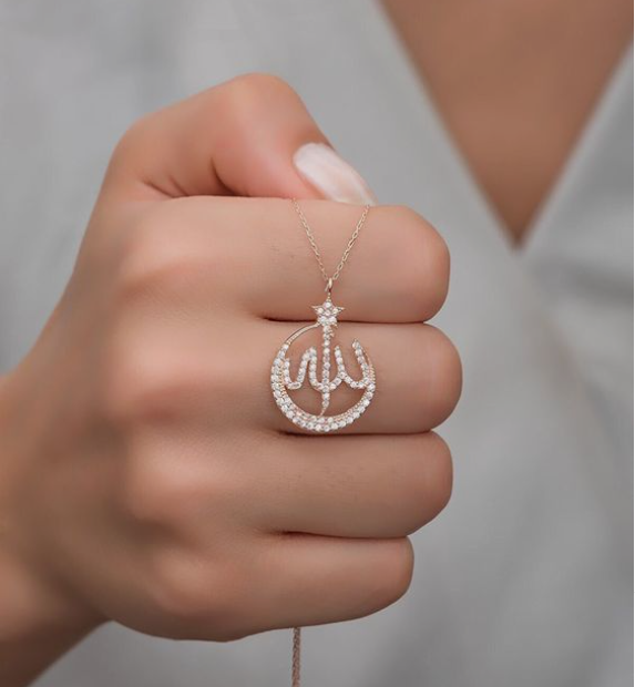MultifameK41667's tweet photo. 925 Sterling Silver Allah Necklace,Allah Necklace
#jewelrydesigner #jewelry #jewelryaddict #jewelle #chainsawman #SterlingSilver #Silver https://t.co/6j0dKwb9Wq