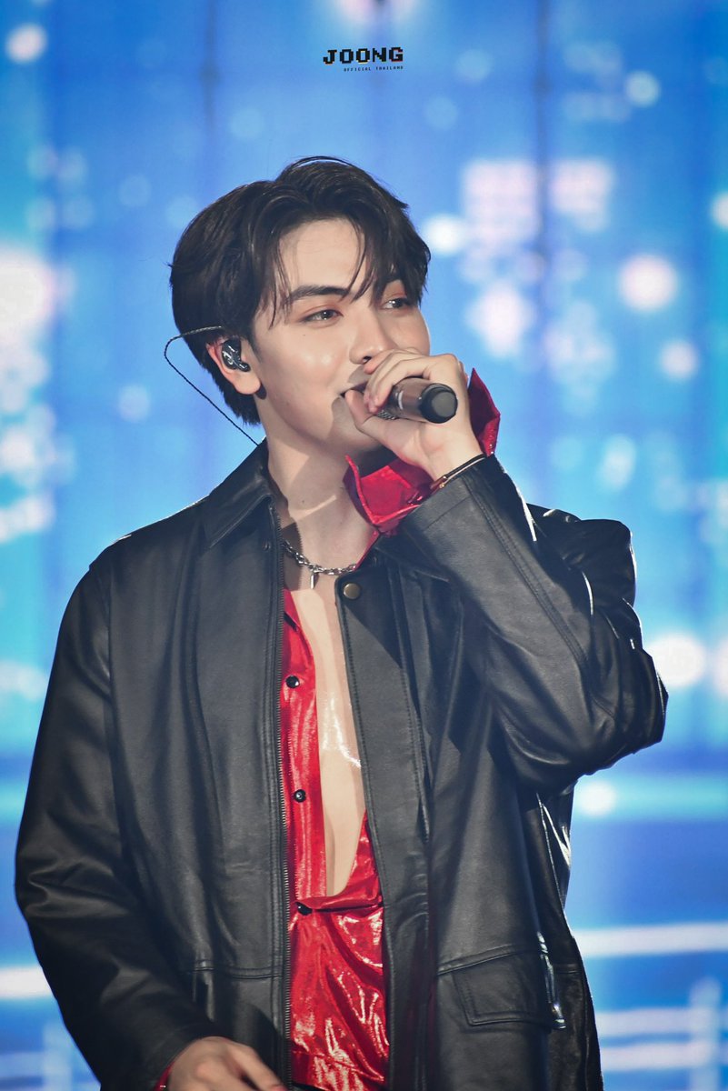 JoongOfficialTH's tweet photo. มัมหมีขิตล๊ะ 😍

JOONGDUNK X LOL
@ChenRcj #จุงอาเชน 
#LOLFanFest2023D1 https://t.co/QGTpqYp73J