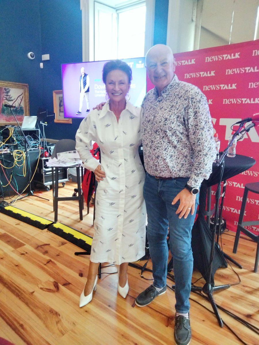 PaulMullaPhotos's tweet photo. #BobbyMeansBiz @HuntMuseum #limerick @CeliaHolmanLee @NewstalkFM @limerickpost @Nick468official @Limerick_Leader #Limerick #BusinessNews https://t.co/7Sjj6TDtw0