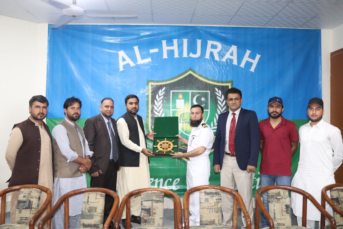 ShabirBreach's tweet photo. Lt. Commander Muhammad Saeed Awan led the Pakistan Marine Academy delegation, visiting Al Hijrah College, Ziarat. They engaged with and provided information to senior FSc students about the scholarship-based admission campaign for PMA Karachi's 62nd batch. https://t.co/nbC7VYN5cG
