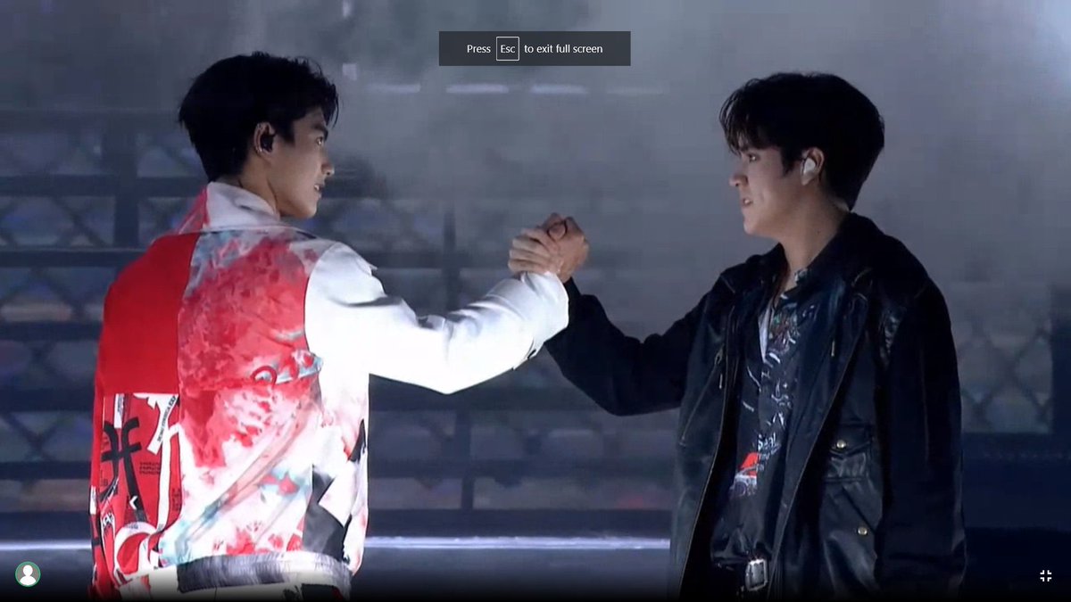 vminmoon's tweet image. posting this from the grave