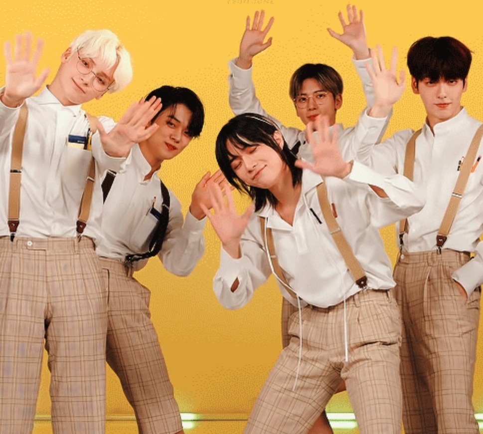 M ꨄ︎ TXT on Twitter "16. They also made 3 fansongs for us sweat