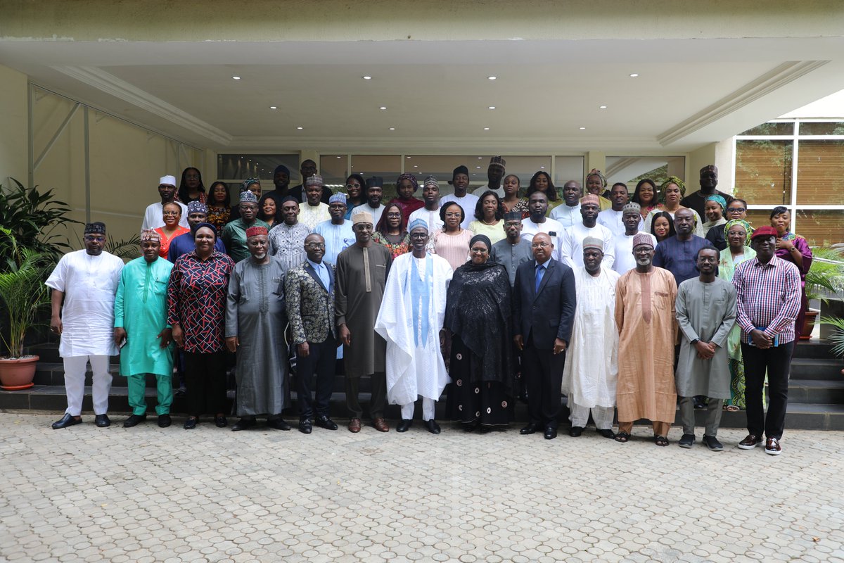 zumarockresort's tweet photo. @NDICNigeria 🙏🙏
#zumarockresort
#royalinstitutefortrainingandhumancapitaldevelopment
#NDIC https://t.co/qS0FkxUHYz