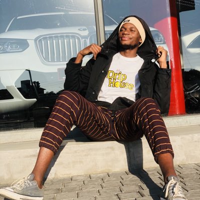 EtunaShimanda's tweet photo. #NewProfilePic https://t.co/gO64M8v2BR
