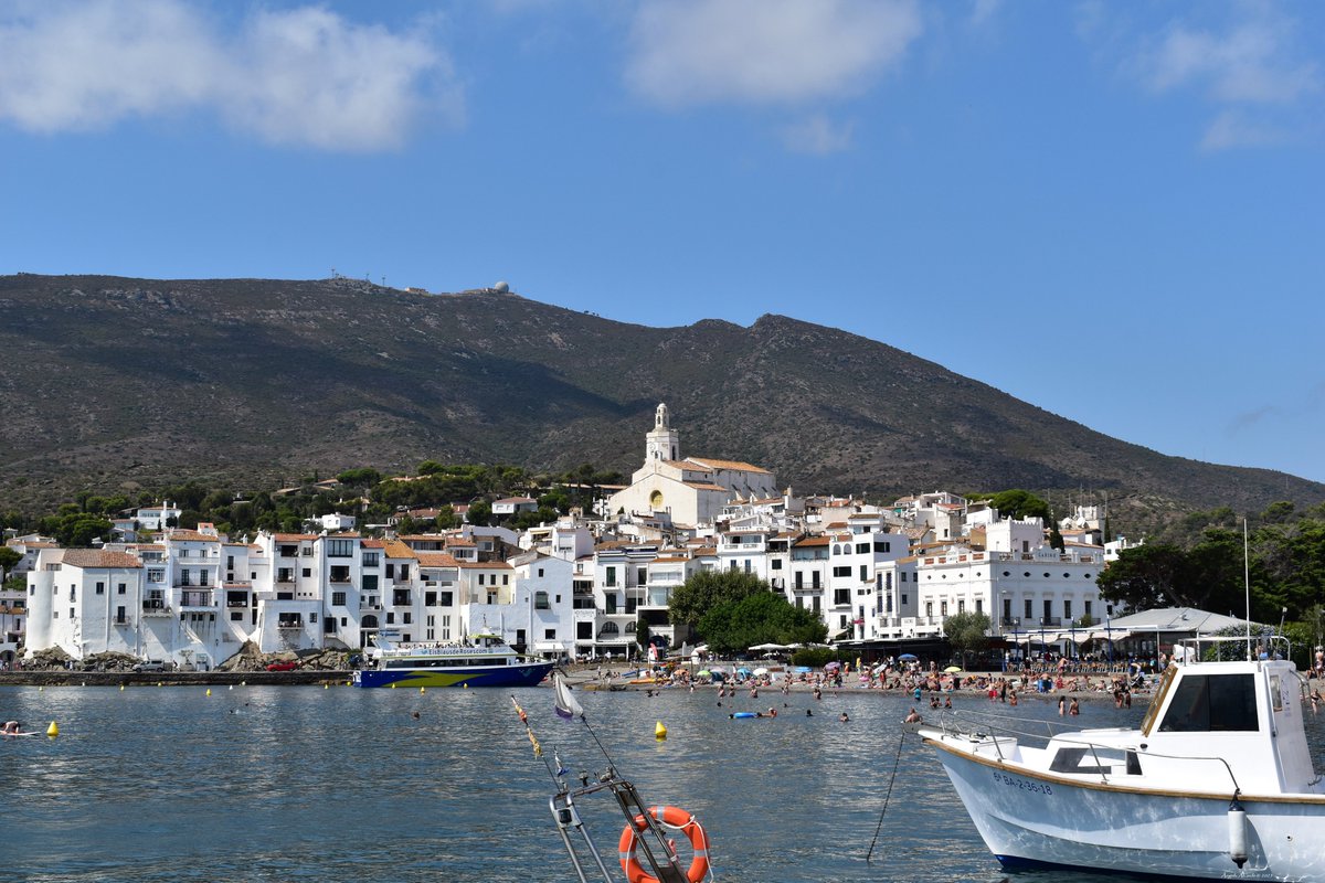 #Cadaques #Girona #photography #photo #photooftheday #street #foto #streetphotography #streetphoto #urbanphotography #city #cityscapes #nikon #nikonphotography #streetart #beacg #summer #landscapephotography  #landscape