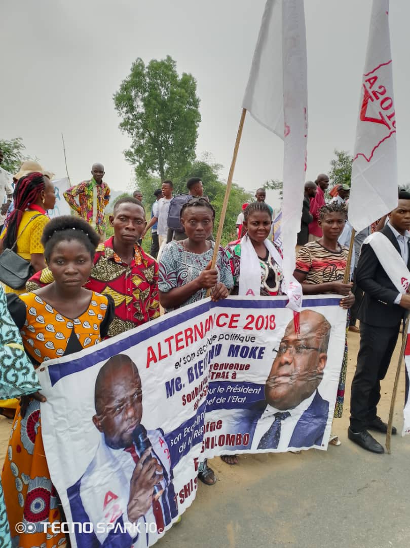 <a href="/a2018_rdc/">A2018 RDC Officiel</a> Kasai Central a envahi les rues de Kananga pour accueillir triomphalement le Président de la République <a href="/fatshi13/">Félix A. Tshisekedi</a>. Derrière Me Bienvenu MOKE, SP de <a href="/a2018_rdc/">A2018 RDC Officiel</a>, la Coordination provinciale a remercié la visite du Premier citoyen. <a href="/a2018_rdc/">A2018 RDC Officiel</a> Pret pour la Victoire.