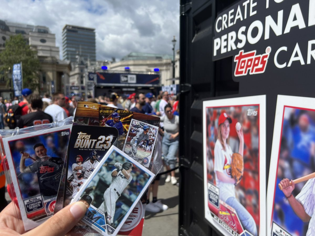 Topps_UK's tweet photo. 🇬🇧⚾️ If you are attending @MLBEurope this weekend drop by the Topps stand in Trafalgar Square to get you FREE custom Topps Card &amp; pack of #MLB cards! 

#topps #mlblondon #mlbeurope #baseballcards https://t.co/W8d8tJjXYx
