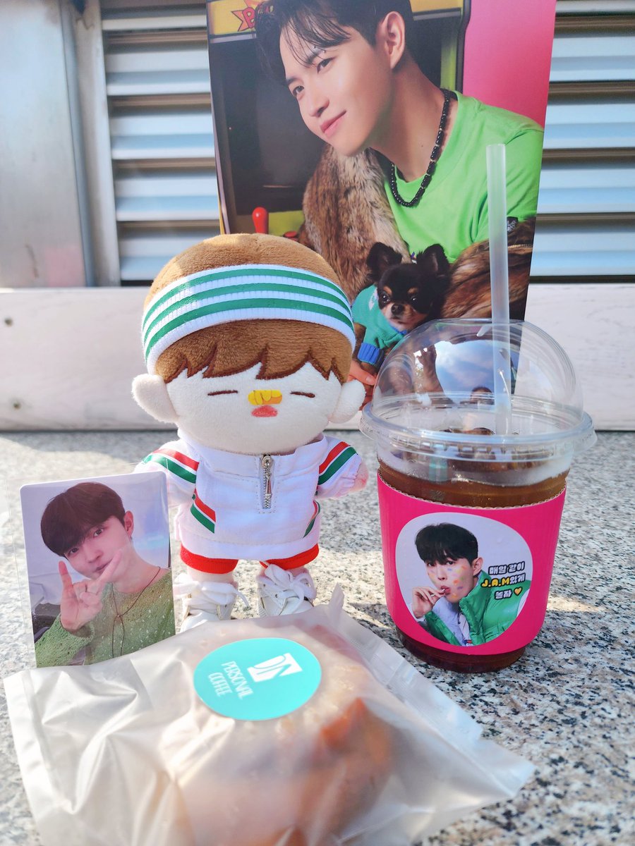 뭉이 3일차 출첵완료!

#짼뭉이 #뭉이 #개이득