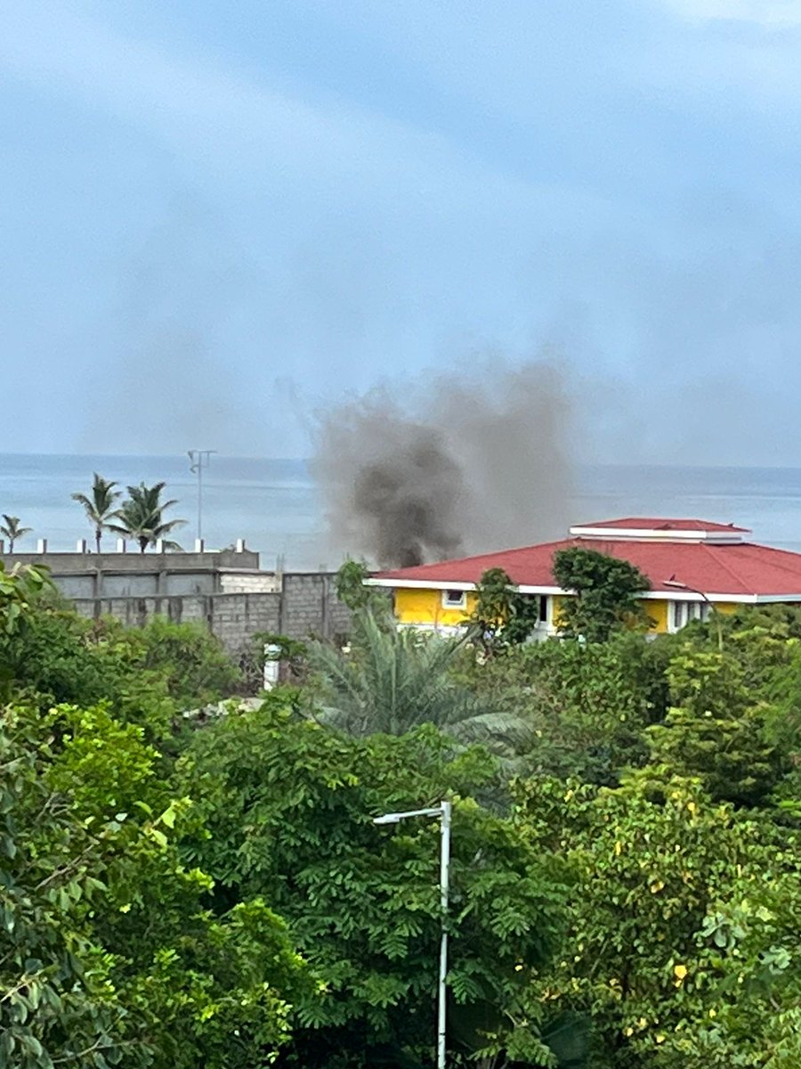 Miscreants come to our beaches to burn wire to take out copper. Don't know how to stop them?  The smoke is health hazard for residents. It happens veey often during the morning hour's. @chennaicorp @RAKRI1 @tnpoliceoffl please take action ward 180 valmikinagar beaches.