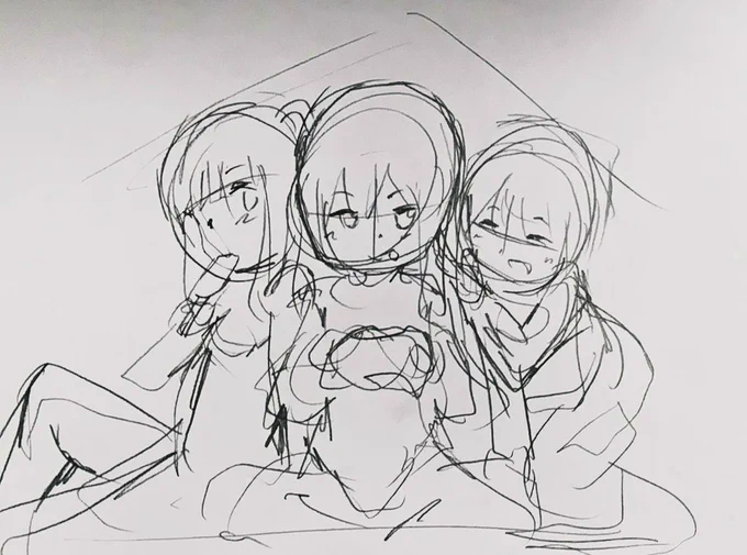 たまにはこのテキトーなラフ絵も出してみよう 紙に描いたの撮ってパソコンに。紙に慣れ親しんでるから、ぶっつけデジタルでまだ描けない