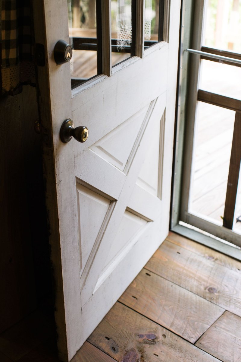 RVLCreatives's tweet image. ...hear there's supposed to be some sunshine today... ☀️ #letsgetoutside