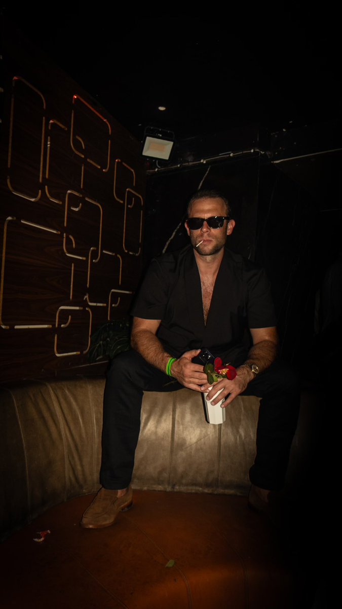 Just wrapped up a series of events @ Paris fashion week 🖤 

2 main takeaways -&gt;

1) fashion industry ppl much more familiar w/ web3 than anticipated. 

2) there’s a REAL interest in NFTs and blockchain tech from the top down in fashion. 

I’ve come away V. BULLISH! 🔥🔥🔥