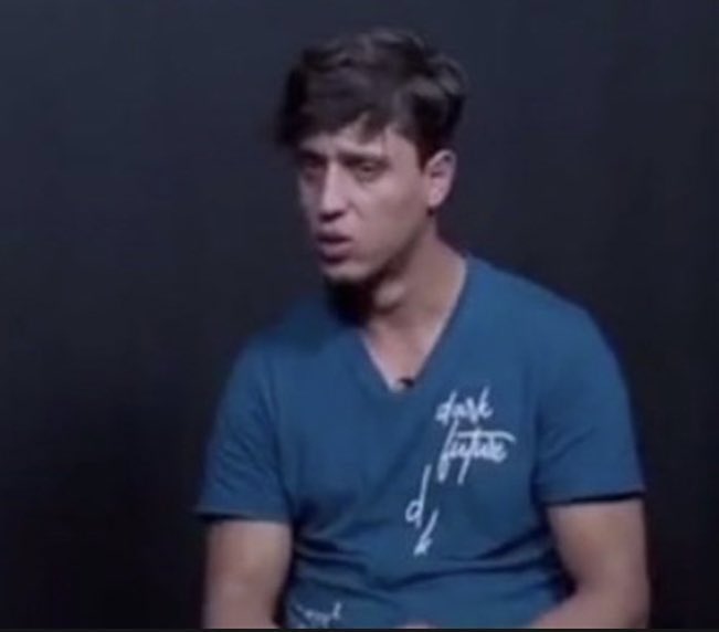 cloudymulti3's tweet image. حکم اعدام #محمد_رامز_رشیدی و #نعیم_هاشم_قتالی تایید شده و قراره در ملاعام(خیابان ۹ دی در شیراز) اعدامشون کنن.
کمترین کاری که می‌تونیم انجام بدیم اینه که صداشون باشیم.