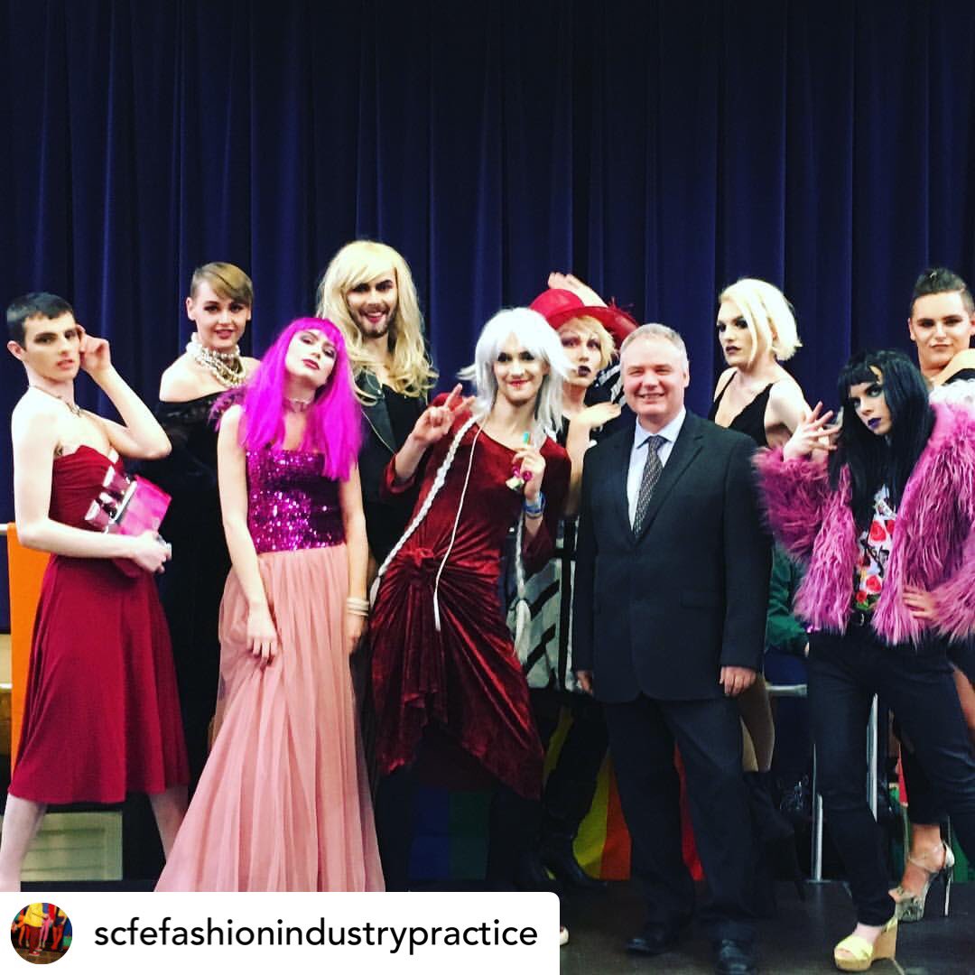 Happy Pride everybody 🏳️‍🌈🏳️‍⚧️

Here’s a throwback to 2016 & the fun we all had with the Sparkling #Drag Race organised by our students here in #SallynogginCollege 🏳️‍🌈🏳️‍⚧️
#loveislove #pride #prideparade #pridedublin #pridefashion #scfe #ddletb #teamddletb #standup #beyourself 
@ddletb