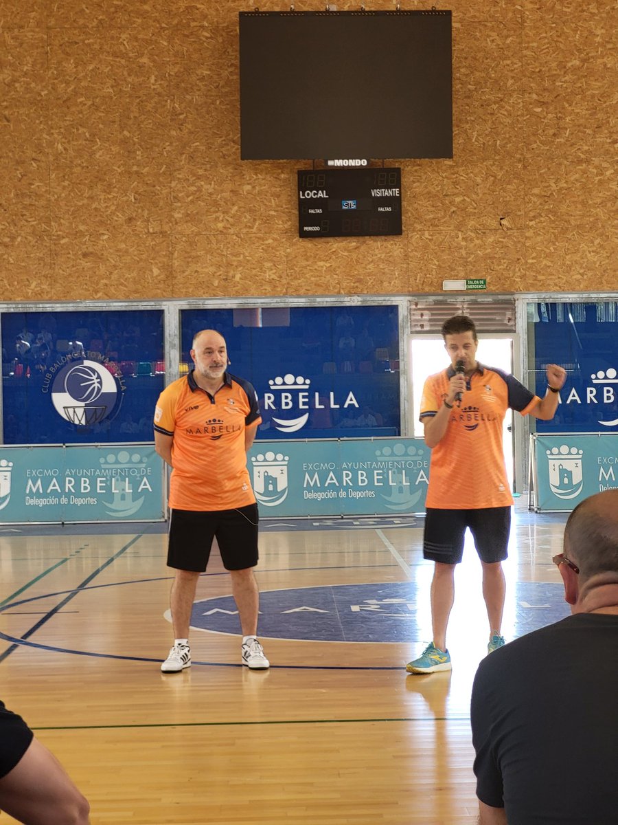 CoachJaneiro's tweet photo. Clinic Internacional Fundação Cesar Scariolo
1°dia 
Coach @pablolaso https://t.co/j1yWnrZhun