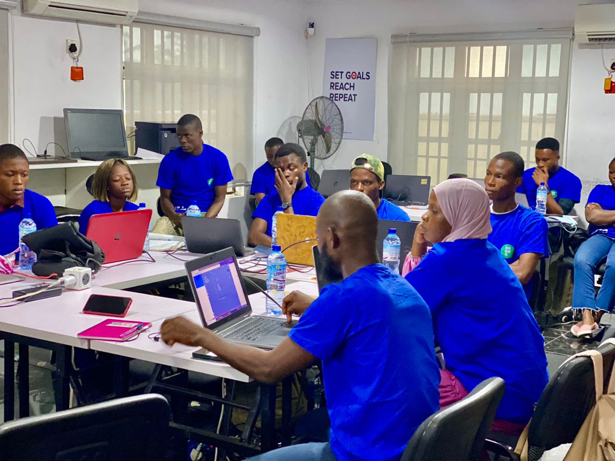 It’s giving “everything Tech”💪🏼🥰

#BIT2_0 #getEducatedGetASkill #SDG4 #SDG8 #breakingIntoTech #decentWork #employability #economicGrowth
#LearningWithoutBarriers #DigitalAcceleratorsProgram #DSA #GirlsInSTEM #GirlsMatter #EqualsInTech #ImpactForChange #EducationChampions