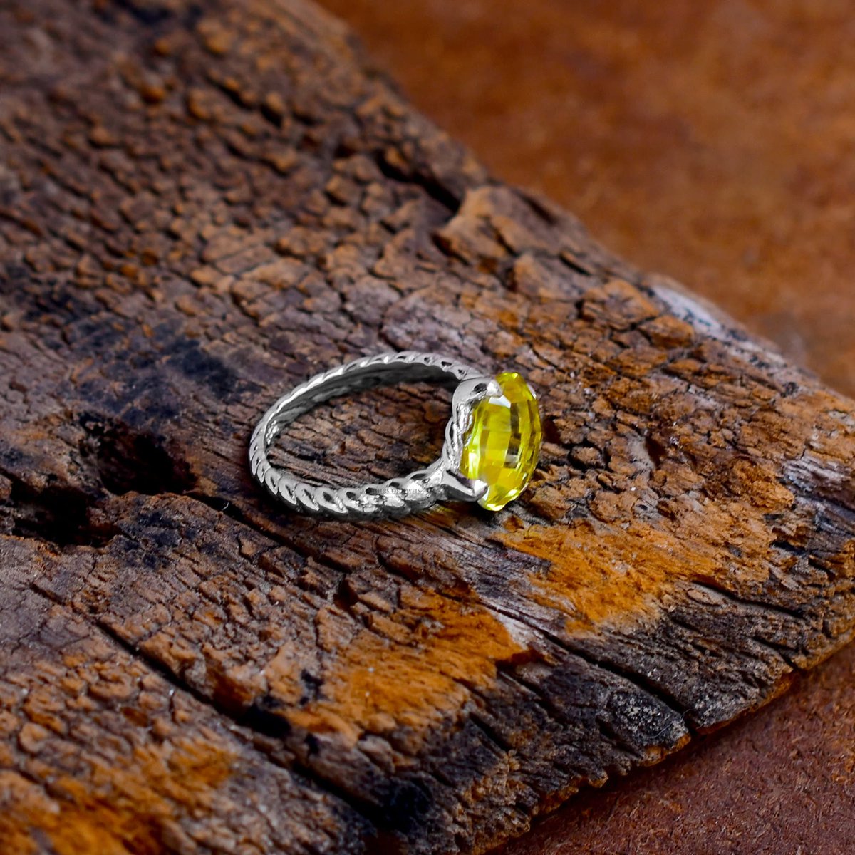 MothersJewels's tweet photo. 😍Sale Flat 50% Off😲
Remarkable Green Gold Ring, Gemstone Ring, Green Statement Ring, Birthday Gift, Ring For Mother😍

Visit Store: https://t.co/CtBWR2mMpb

#greengoldgemstone #greengoldring #greenring #greengemstonering #ovalshape #prongring #gemstonejewelry #gemstonerings https://t.co/tEIJVDJZq9