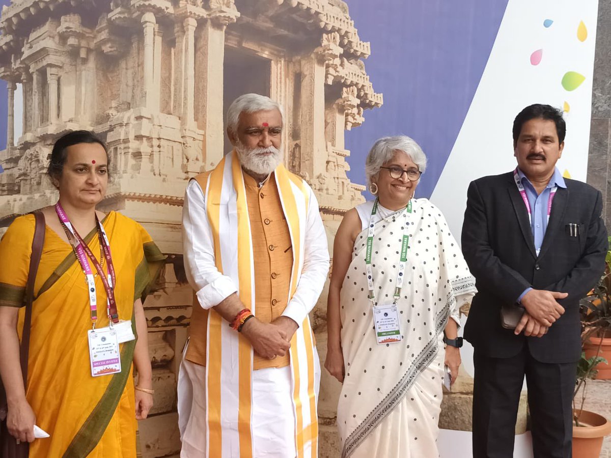 Y20 Consultation at NIMHANS with Shri.Ashwini Kumar Choubey ,Minister of State for consumer affairs,Food &Public Distribution Smt.Meeta Rajivlochan,Secretary,MOYAS & Dr.Pratima Murthy,Director,NIMHANS @Nyksindia @YASMinistry @AshwiniKChoubey @meetarajiv @pratimamurthy #Y20 #G20