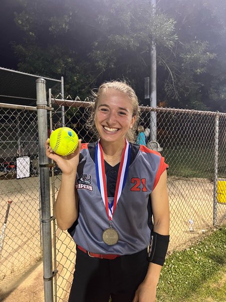 GilmourSoftball's tweet photo. Spotted at the Willoughby Starzz Tournament at Todd Field - our captain Lily Prebul ‘24 earning game MVP after hitting a HR to help the Vipers win, 14-2! #GoGA #MakeThingsHappen https://t.co/2z8Mxcnklb