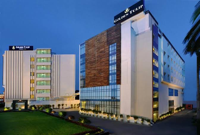 HitenderV's tweet photo. One more #ABB #TerraAC #DestinationCharger on #AARGOEVSmart network at #Lucknow !
Location : Golden Tulip, Lucknow, Uttar Pradesh
Map Coordinates : https://t.co/sitIHMVfyX
Download #AARGOEVSmart app and start charging !
#ElectricVehicles #electriccar #evcharging #sustainable #missiontozero