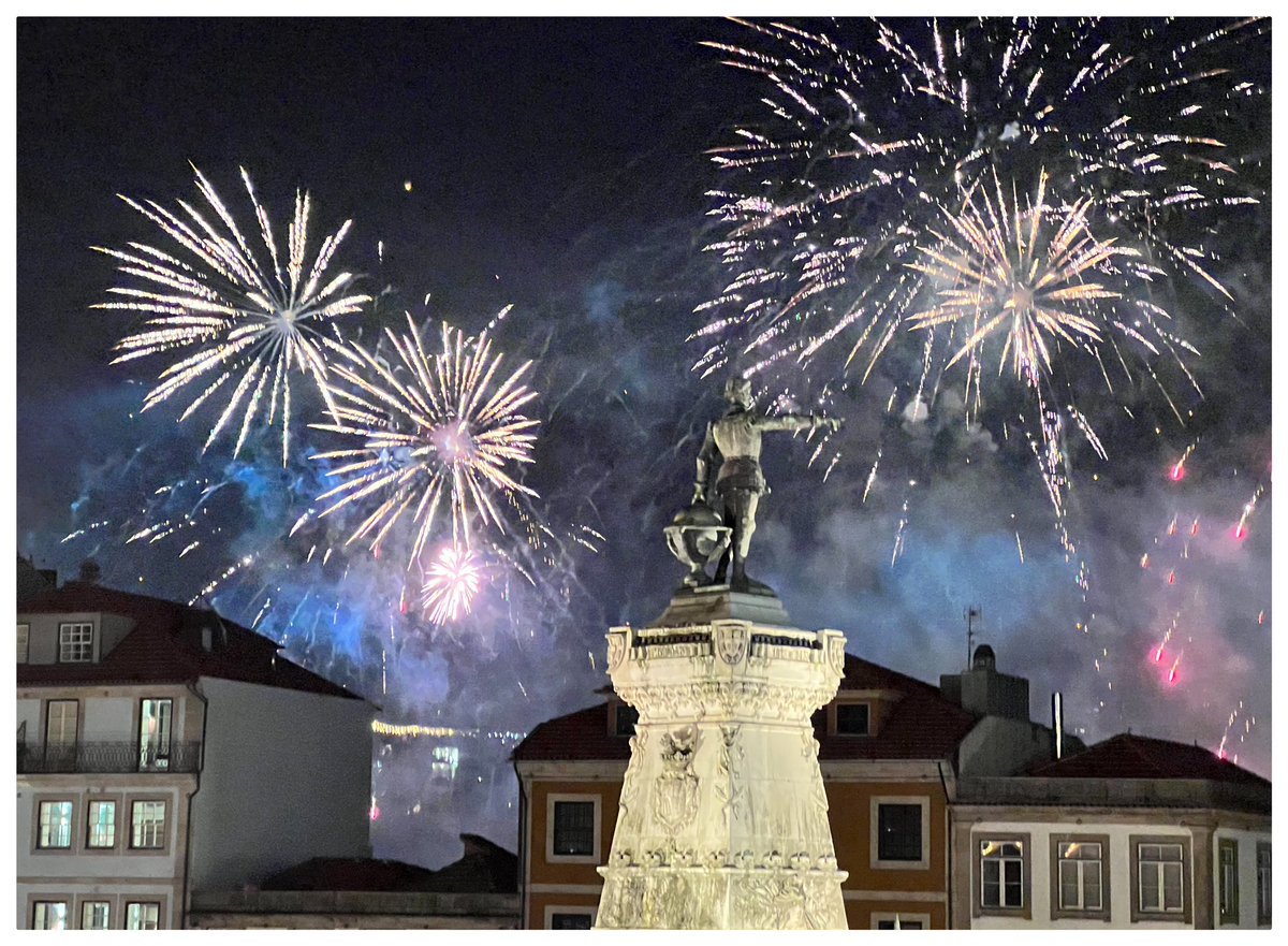 TimScott1969's tweet image. Great to be in Porto for the Festa de São João, amazing atmosphere and fireworks 💥