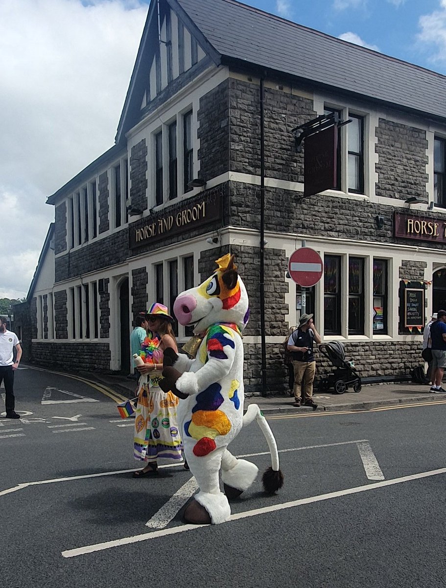 Hazel Powell 💙 tweet media