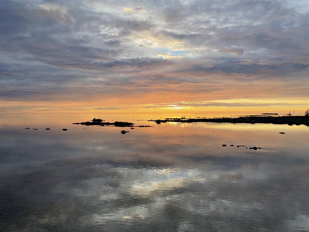 Last nights ever-changing sunset. #LakeHuron #SouthBrucePeninsula