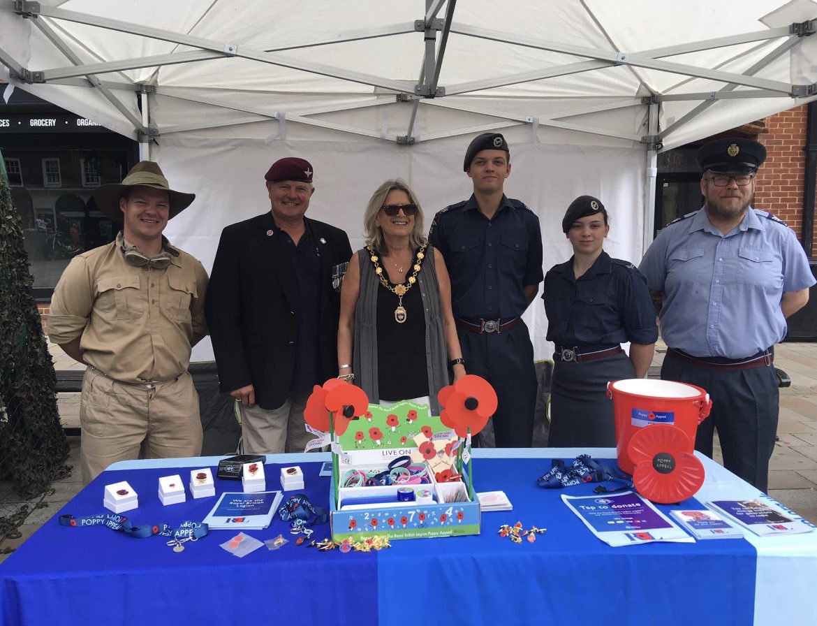 Thank you for inviting me to this hugely important #Henley event where we remember and honour our military forces. @HenleyPoppies 
@HenleyTCM @henleyherald @henleystandard @richardpinches