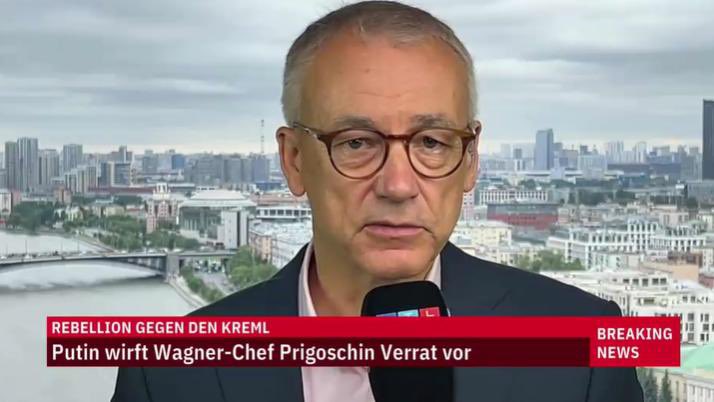 Kaum Zeit zum Luftholen: Seit gestern Abend begleiten Korrespondent Rainer Munz in #Moskau und das Team im <a href="/ntvde/">ntv Nachrichten</a> Newsroom die eskalierende Lage in #Russland und der #Ukraine. Und wir bleiben weiter dran. #BreakingNews