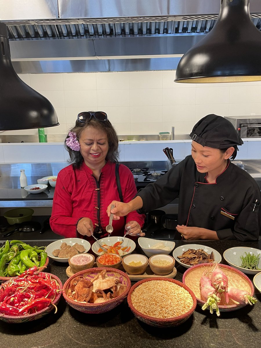 neeta_com's tweet photo. Archery, cookery and pottery in Bhutan 🤩What’s not to love? @tourismbhutan #bhutan #Travel #immersivetravel #food #archery #cookery #traveltolearn https://t.co/Bx3rFrHQES