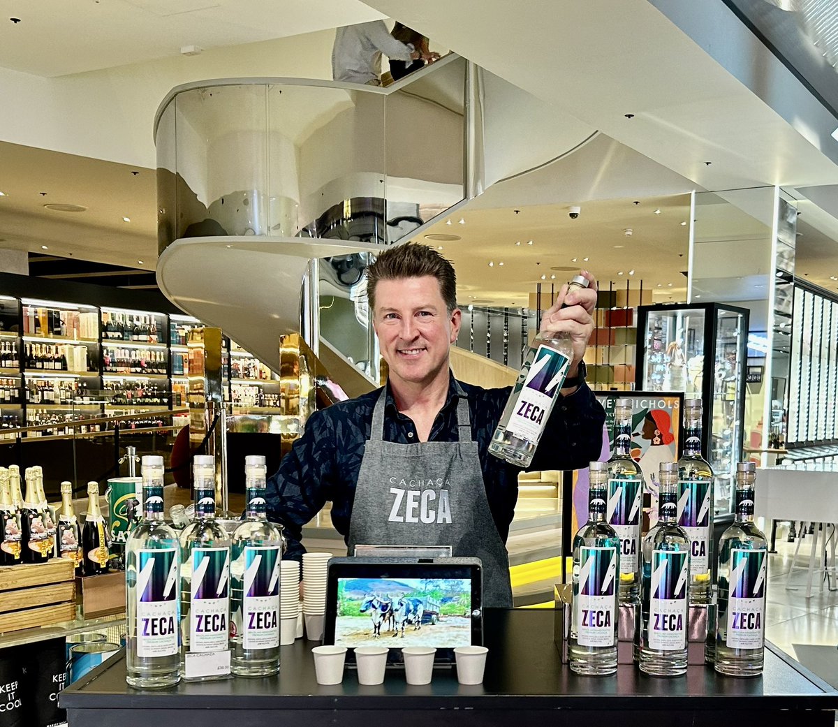MrTonyAustin's tweet photo. Find me today at Harvey Nichols Birmingham. ZECA drinks ‘til 6pm. @OfficialZECA #discoverzeca https://t.co/G3H213soJj