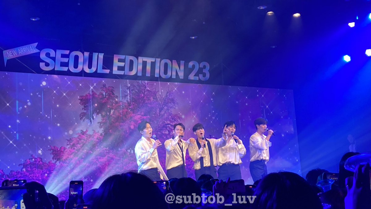 #비투비_헤메코_손절해
...여러분 어제 워터밤 여파가 세서 그렇지 원래 이 장도는 기본으로 하고 가야하는거 아시죠..🥹 그리고 일본 한국보다 덥다는데 실크에 긴팔 긴바지..🫠 제발...본인들도 이 날씨에 긴팔 긴 바지 입고 일하시나요;; 날씨 좀 인지해주세요👿