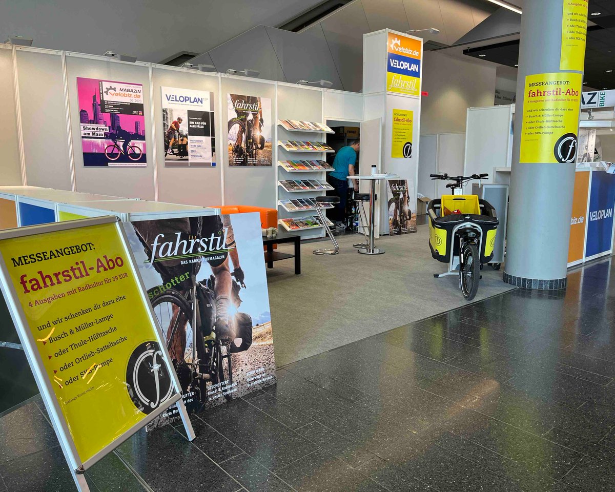 fahrstil's tweet photo. Ab heute starten die Festival Days auf der @EUROBIKE_SHOW. Ihr findet uns im Portalhaus am Eingang zu Halle 11.0. <Werbung Anfang> Wer noch kein Abo hat, für die oder den haben wir an unserem Messestand ein  verlockendes Angebot <Werbung Ende>. https://t.co/FtJmYtFsGP