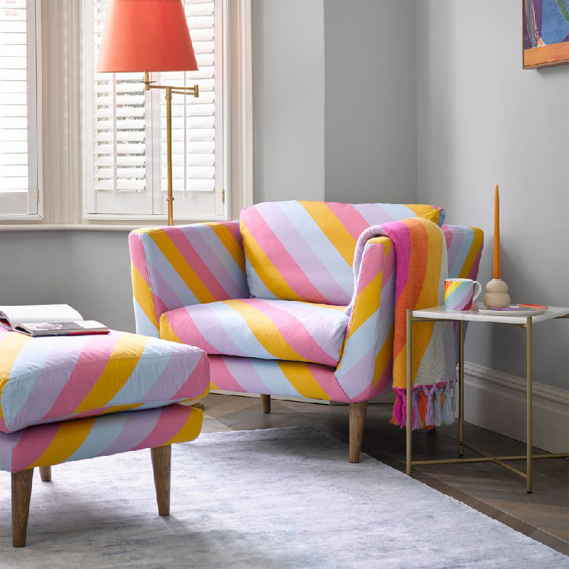 Rainbow Warrior - At Home with Olivia Rubin - Read more: ow.ly/zlaB50NBAEL

#sofadotcom #sofas #sofasolutions #designtrends #interiordesign #homefurnishings #homedecor #homeinspo #itsinnottingham #theexchangenottingham