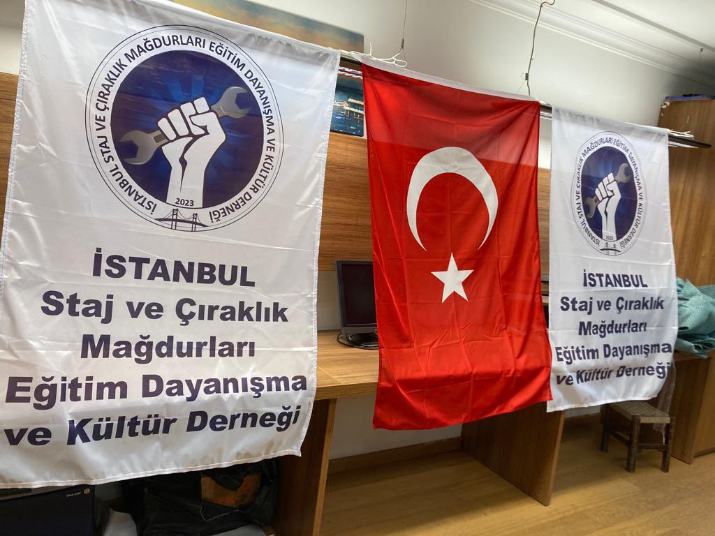 İstanbul Staj ve Çıraklık  Sigortası Mağdurları Derneği olarak ilk Genel Kurulumuzu yaptık. Katılan tüm kardeşlerimize teşekkür ediyoruz. 
@muratsmm 

Emek Verdik

#MeslekiOkulMezunlarıMağdur