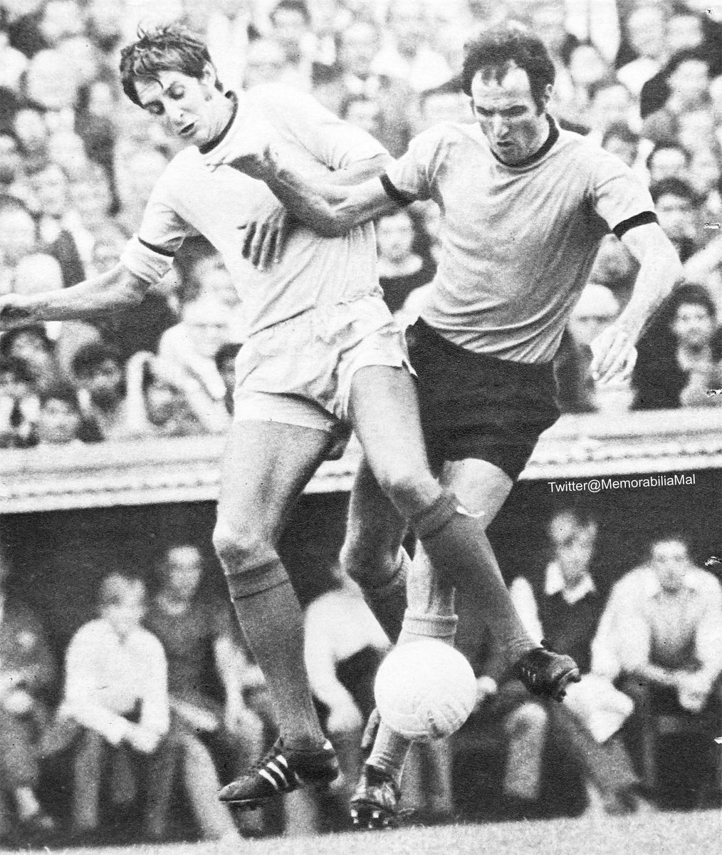 Chris Cattlin vs Derek Dougan
#PUSB #WWFC 
Goal magazine 27/9/69