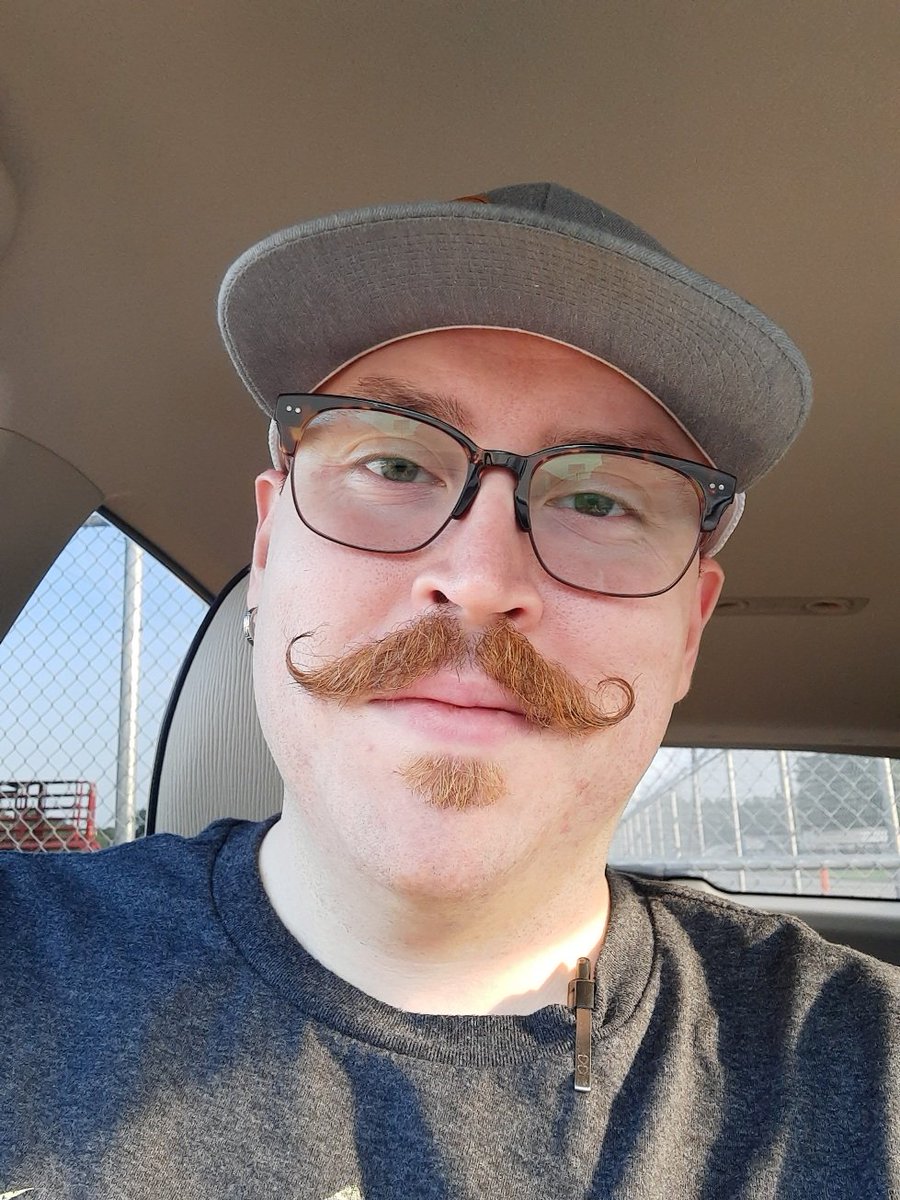 amcaver's tweet photo. Let's get this Saturday started. #workingman https://t.co/lxPXsA2plW