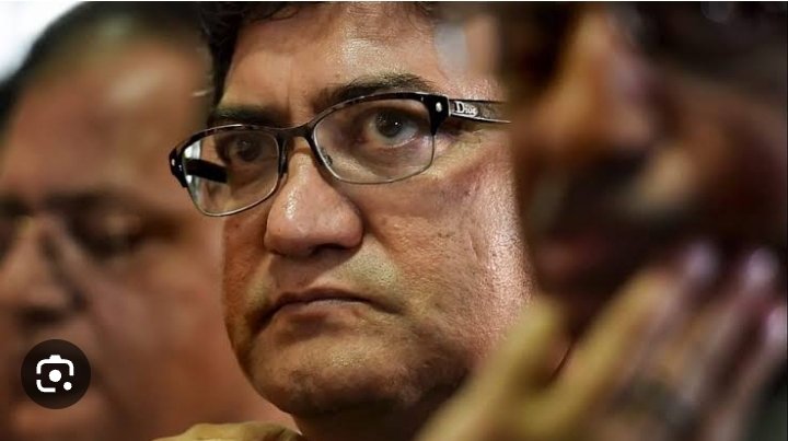 vinaykumar4145's tweet photo. This is the CBFC president who passed the film even after such a mess. Such people should also be opposed and take appropriate action.

#ShameOnCBFC
Remove Prasoon Joshi
Wake Up Hindu

1 https://t.co/b3TfvqUVfv